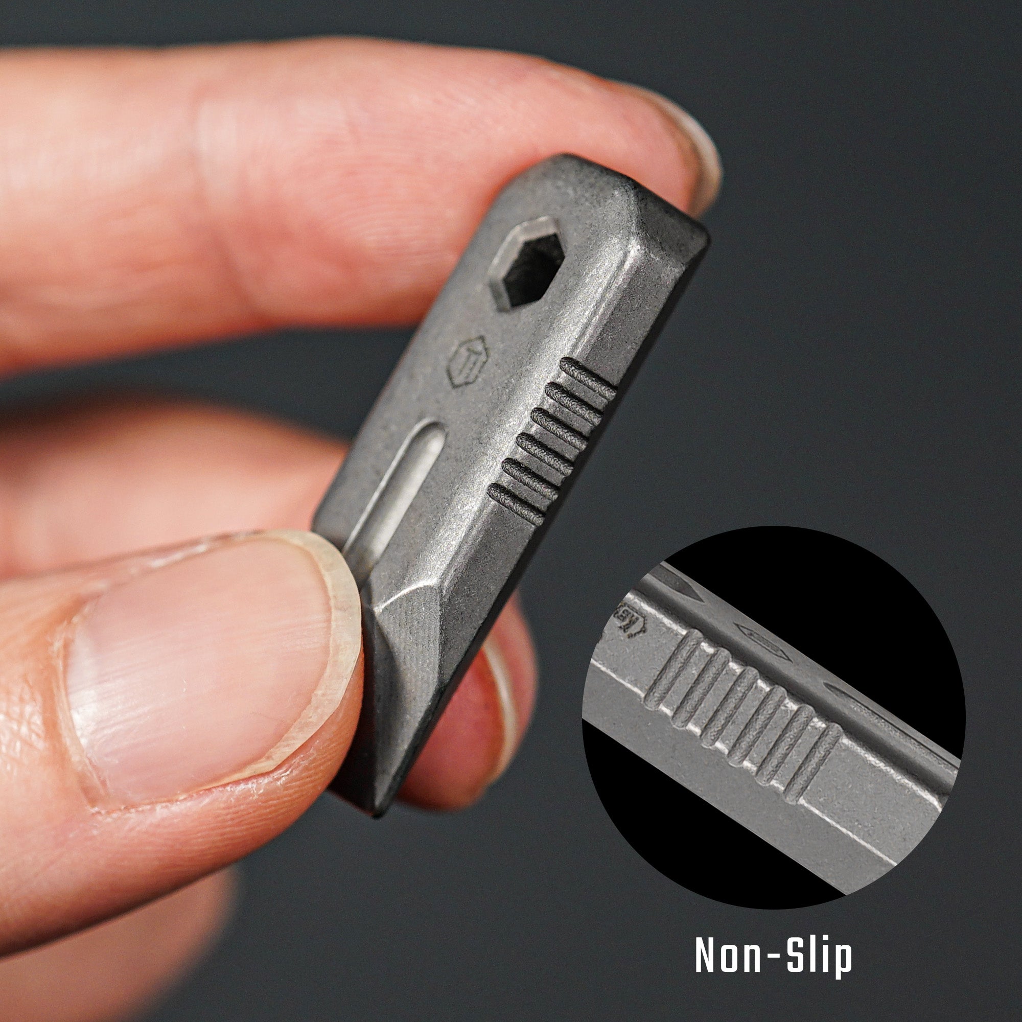 KR02 Titanium Mini Pry Bar