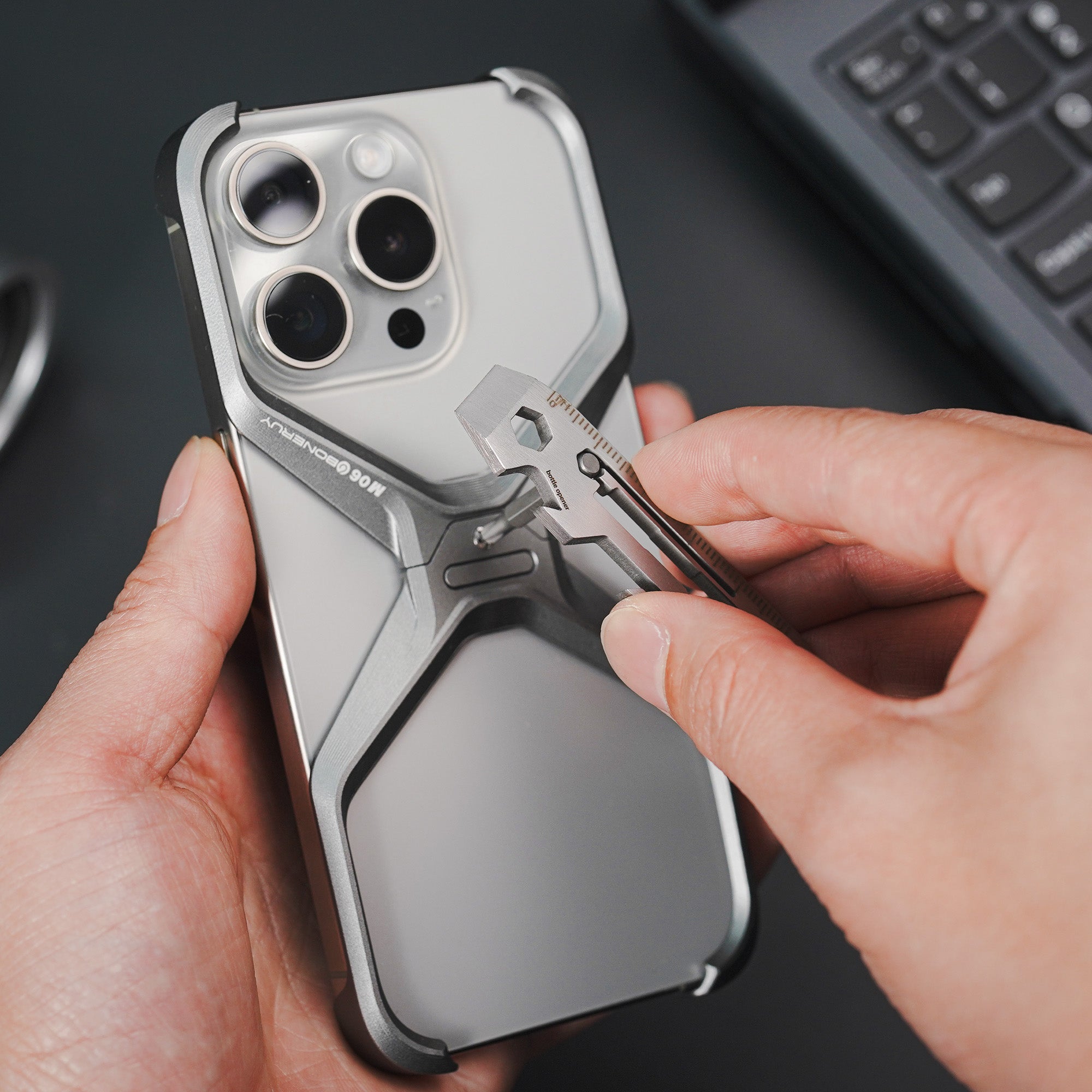 KR03 EDC Pry Bar Multitool