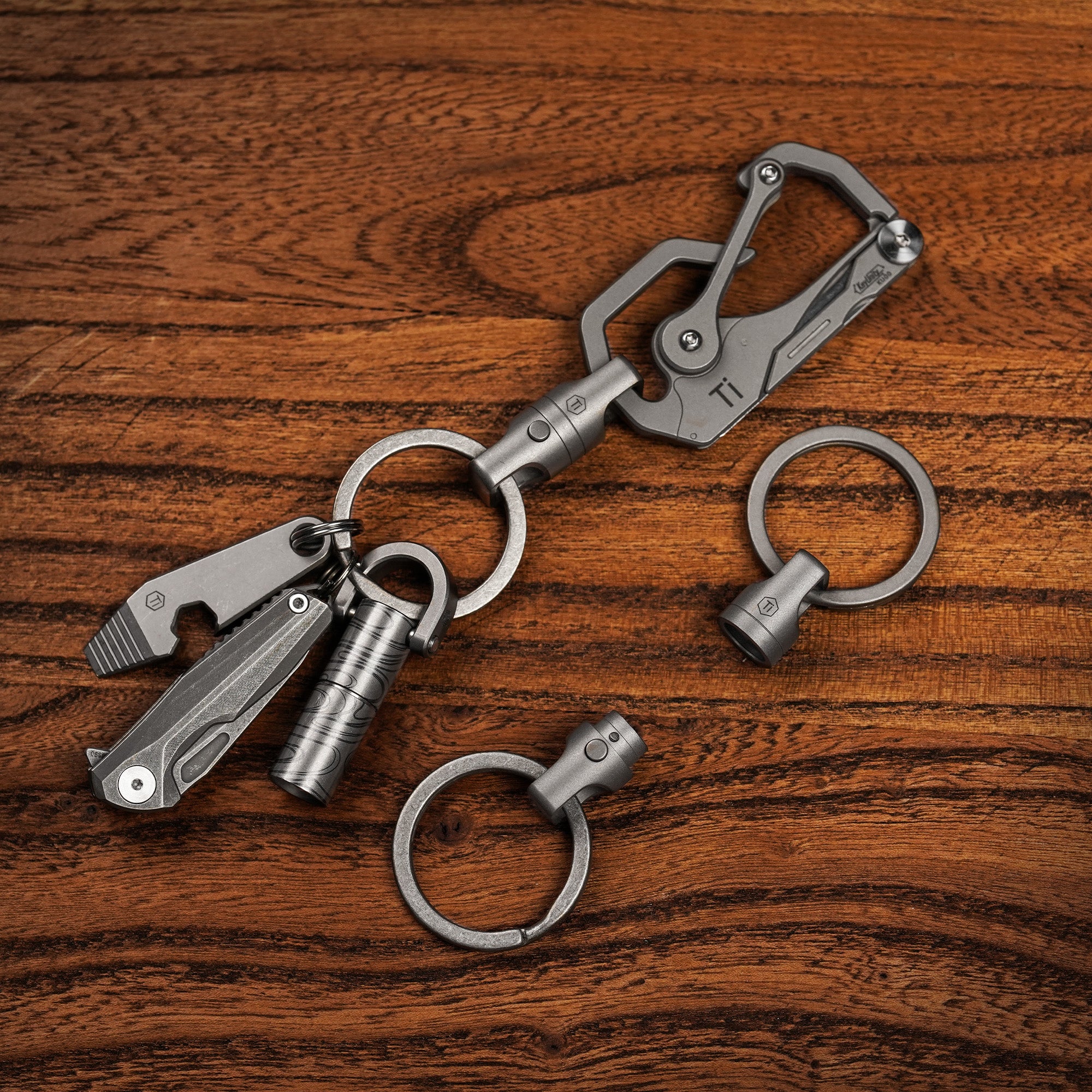 KA45 Titanium Swivel Key Ring