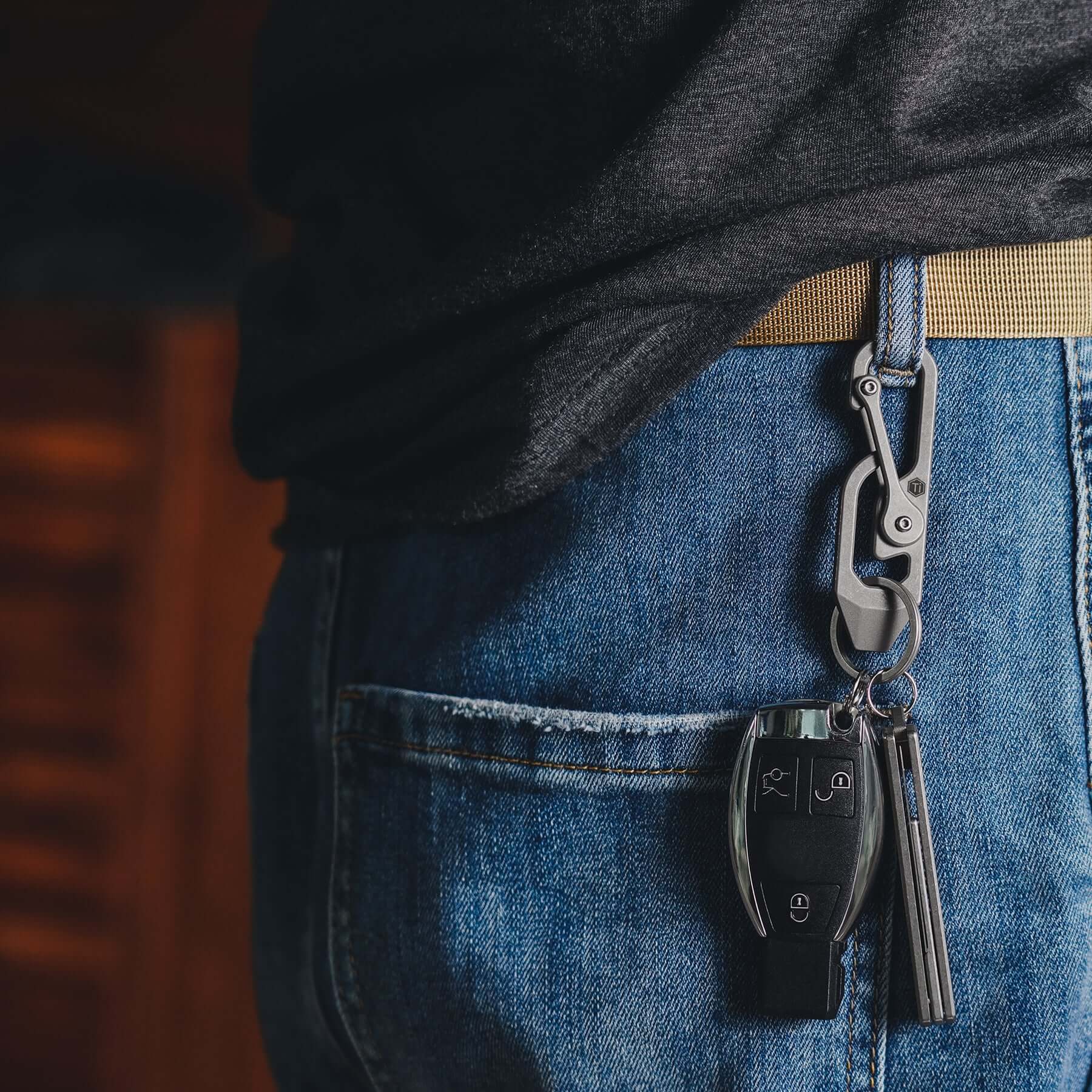 KU04 Titanium Carabiner