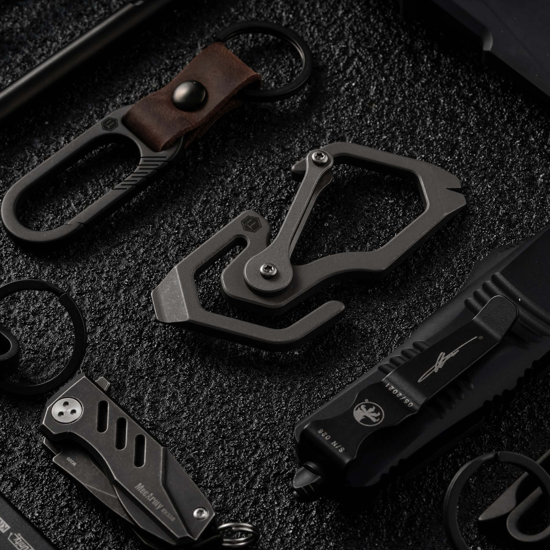 KU05 Titanium Carabiner