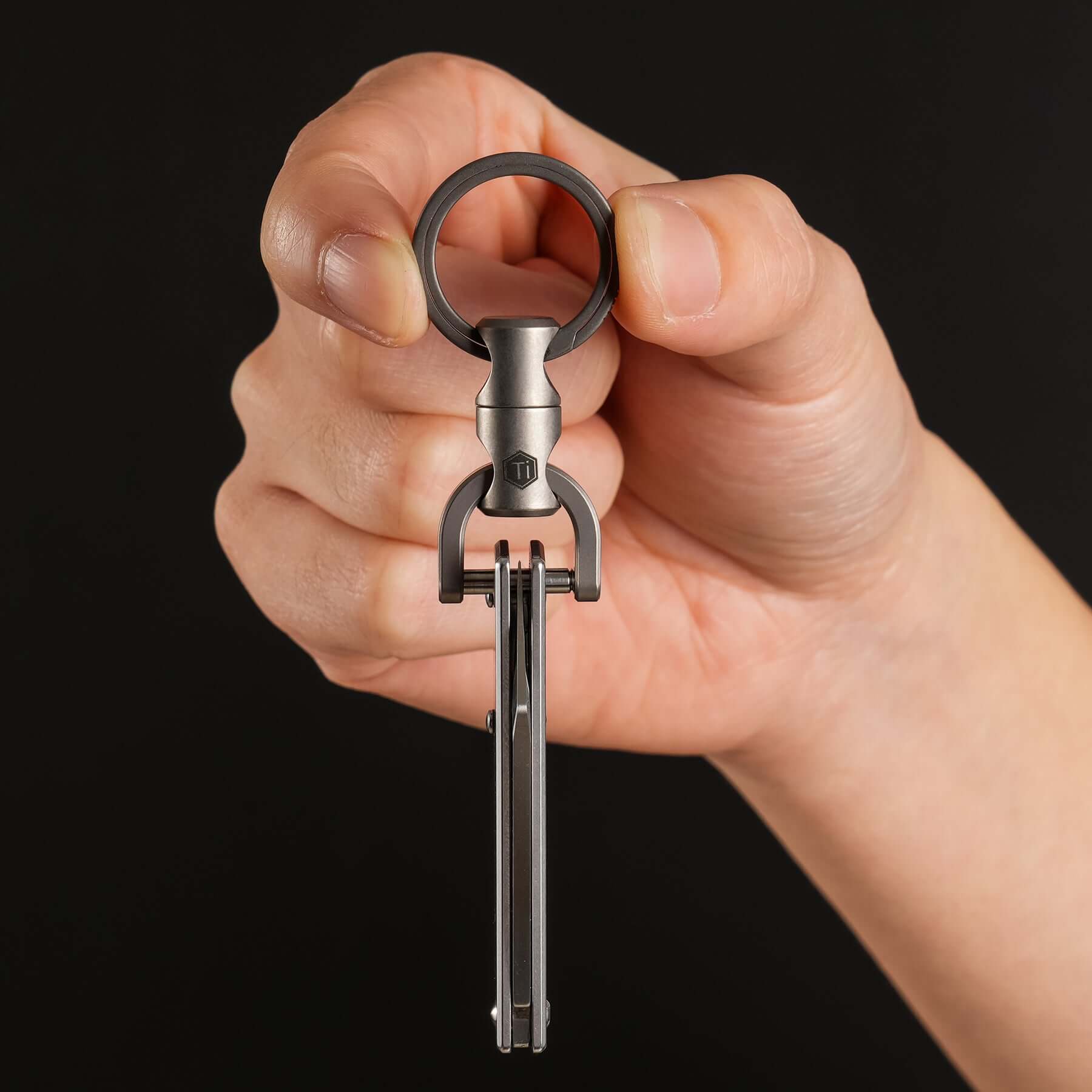 KM13 Titanium Alloy Keychain Key Ring Connector