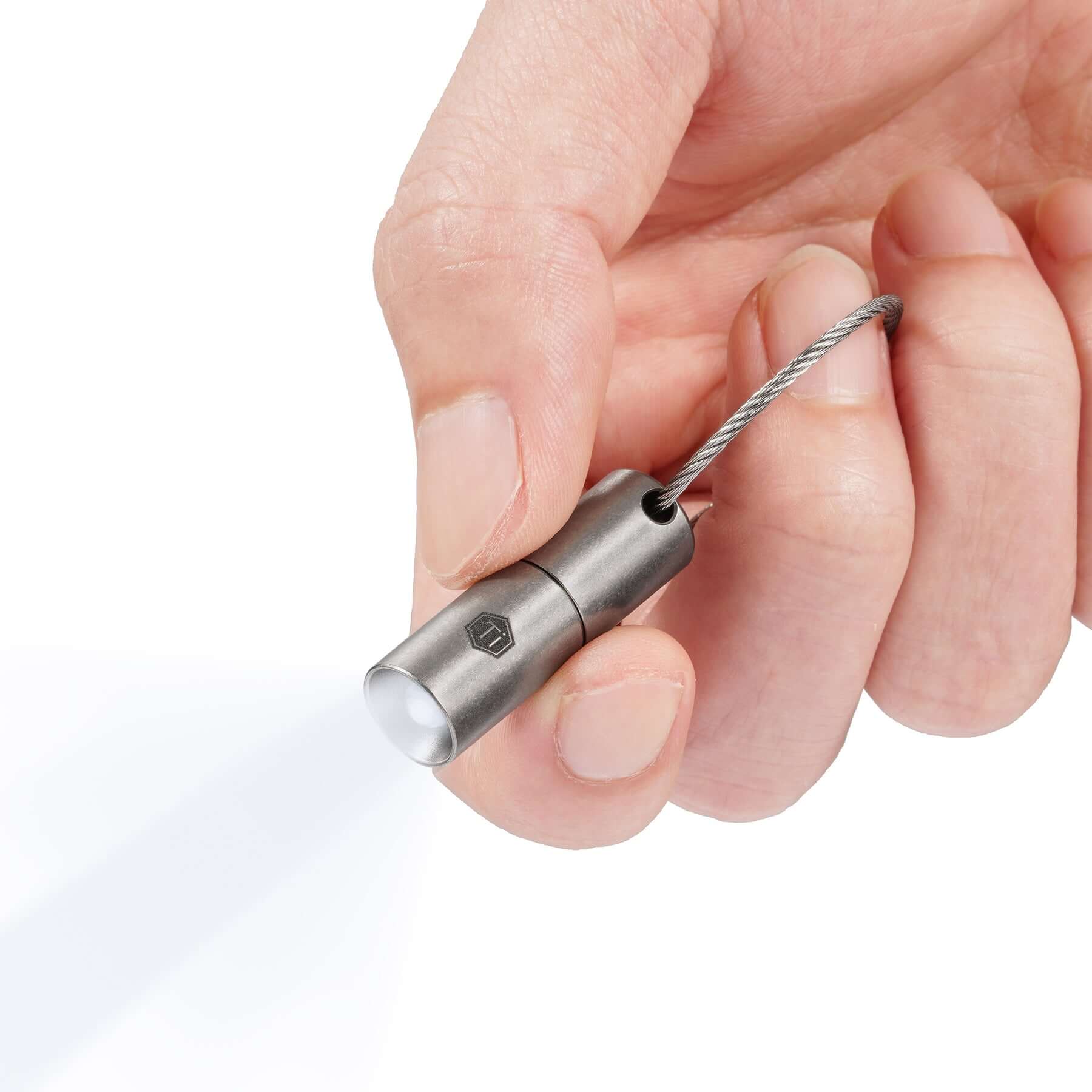 KF00 Titanium Alloy Mini Flashlight