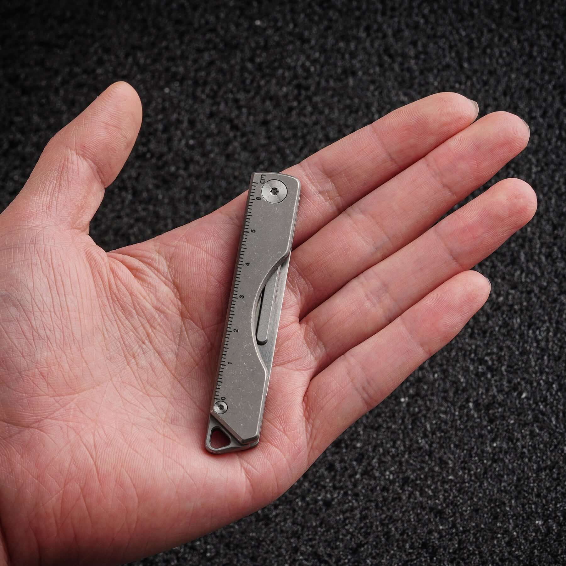 KK01AR Titanium Folding Knife with #24 Replaceable Blade (Ruler AR)