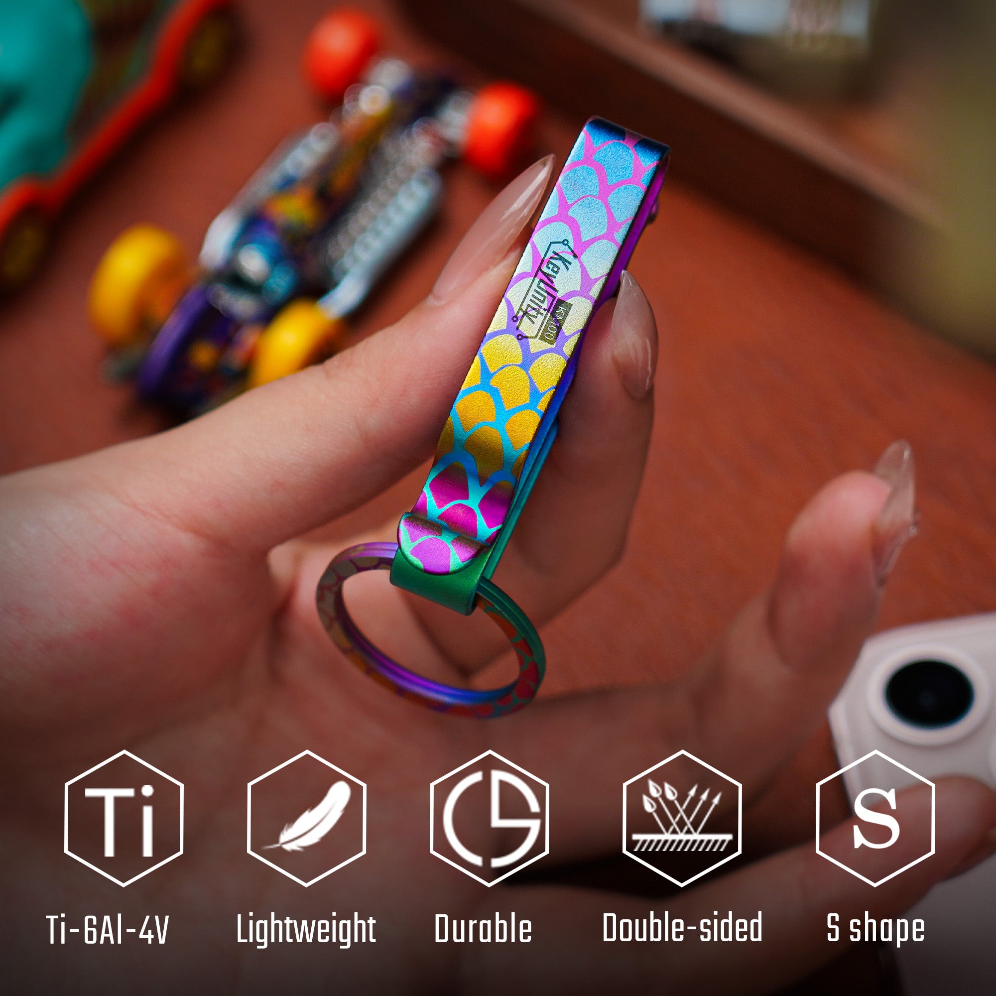 KM00 Titanium Decoration Clip Double Side Keychain Hook