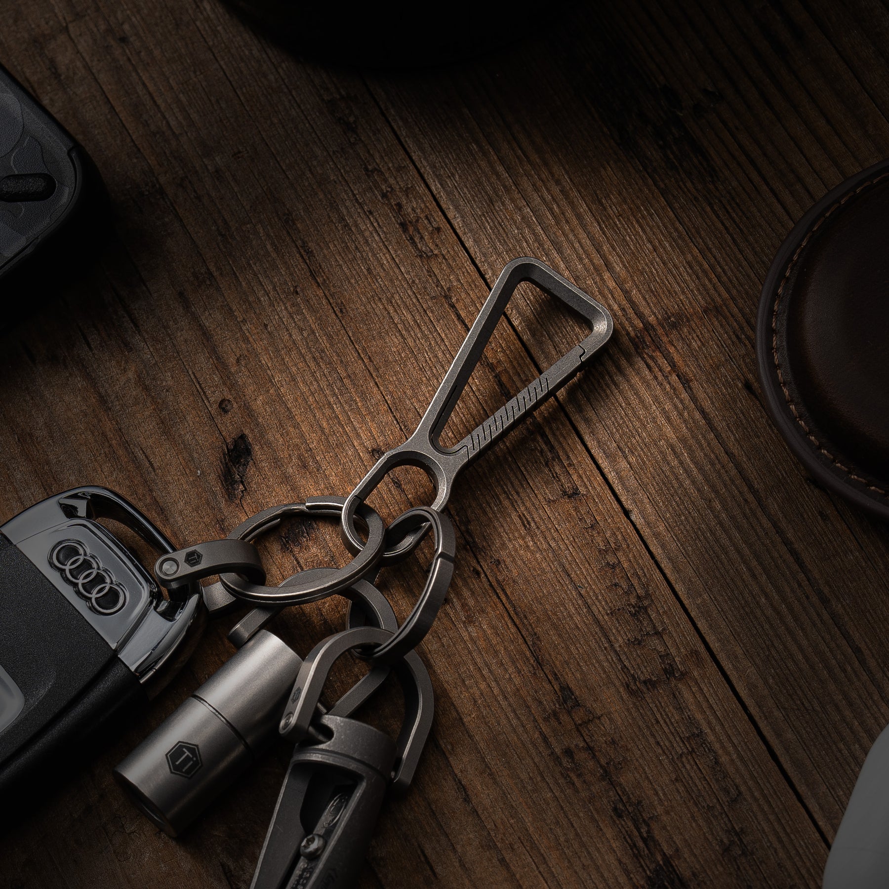 KD01 Titanium Keychain
