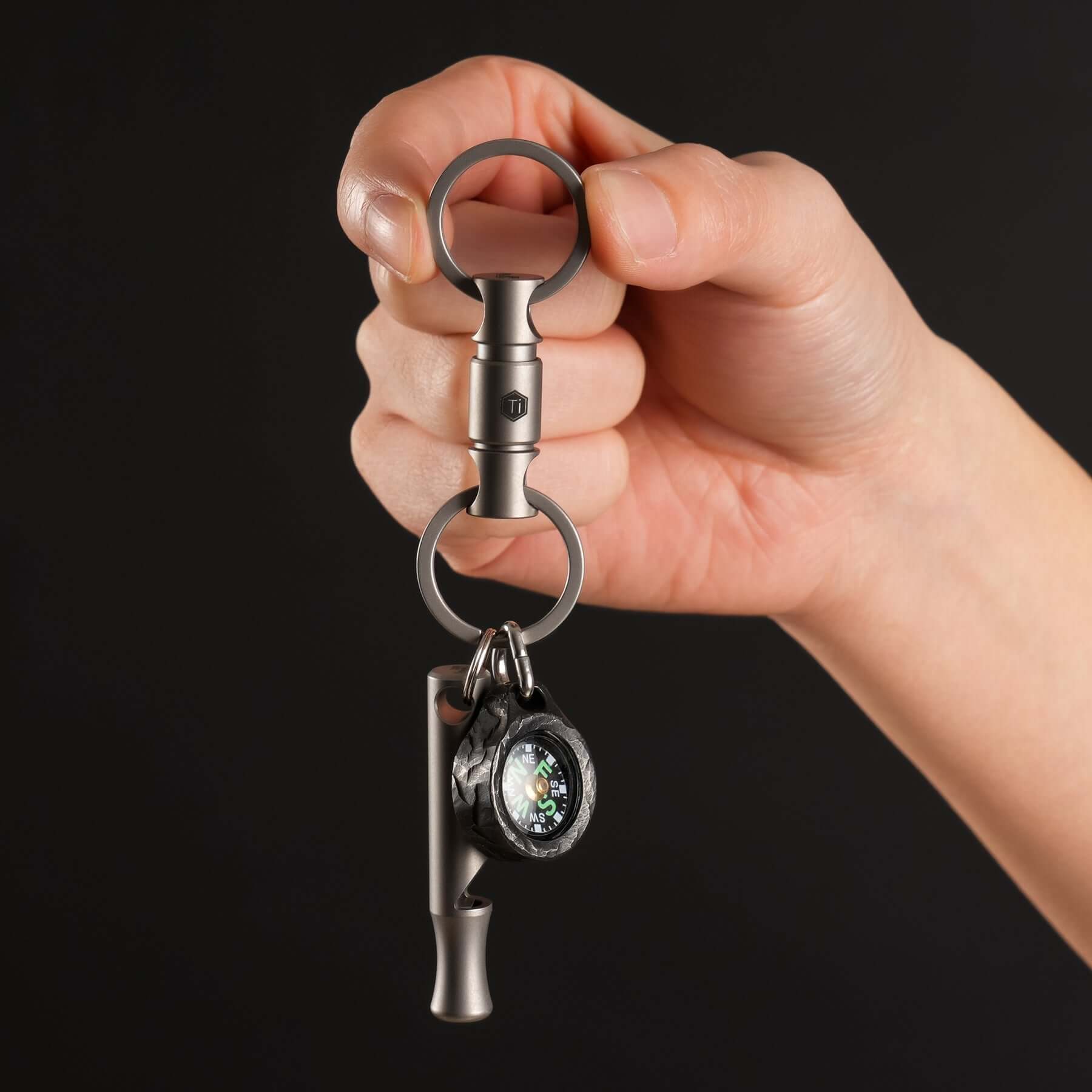 Brass/Titanium Alloy Handcuff Key Chain Fastener Flashlight Clasp Key Chain  Ring