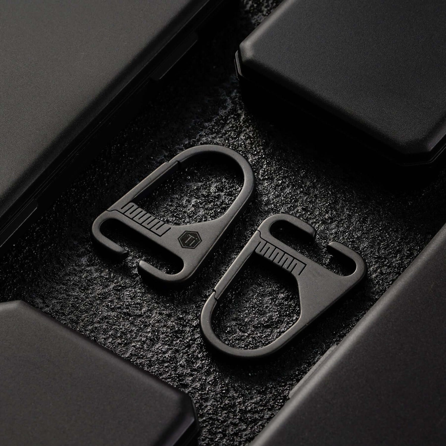 Titanium Carabiner KeyUnity KM03 Titanium Belt Keyring Clip, Belt